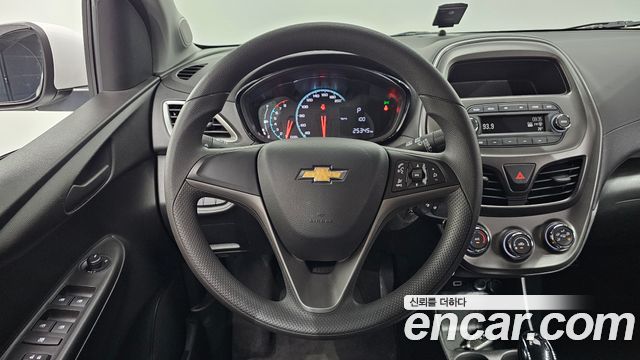 Chevrolet Spark LT 2021 — фото 17