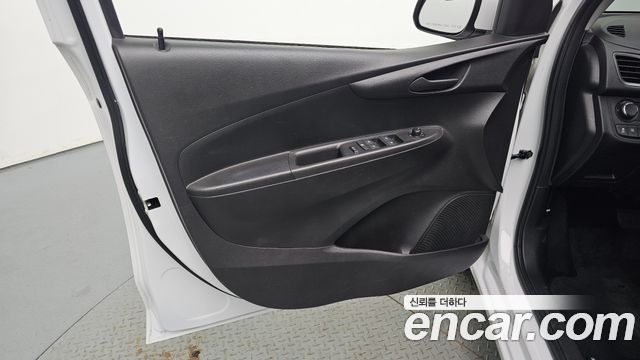 Chevrolet Spark LT 2021 — фото 30