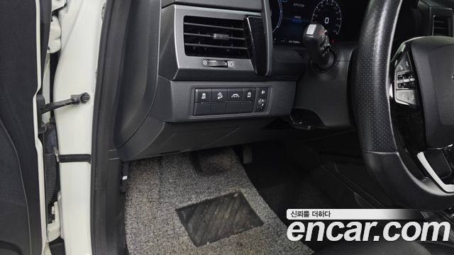 KG Mobility (SsangYong) Rexton Sports Diesel 2.2 4WD Prestige 2023 — фото 30