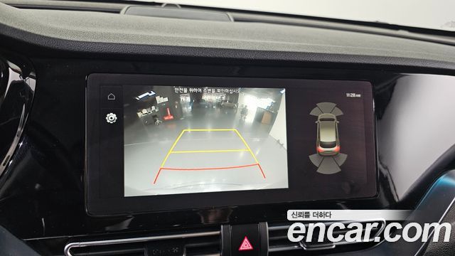 Kia Niro Plus Air 2023 — фото 18