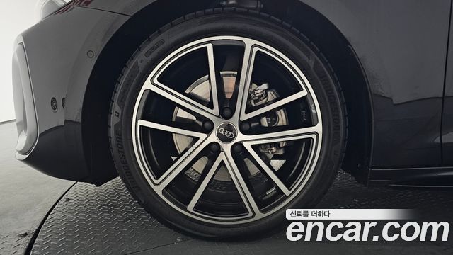 Audi A5 (B10) 40 TFSI Quattro S Line 2025 — фото 5