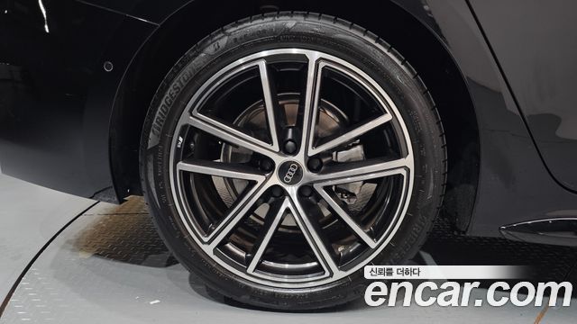 Audi A5 (B10) 40 TFSI Quattro S Line 2025 — фото 21