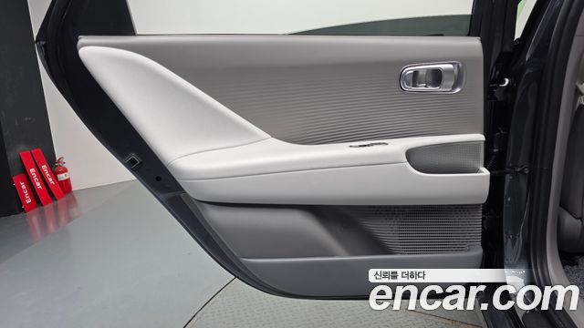 Hyundai Ioniq 6 Long Range AWD Exclusive + 2025 — фото 25