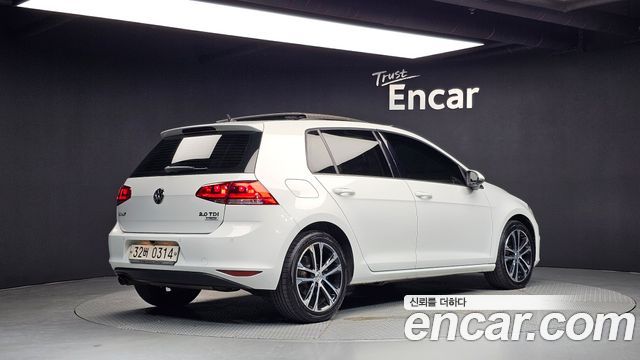 Volkswagen Golf (VII) 2.0 TDI Premium 2016 — фото 2