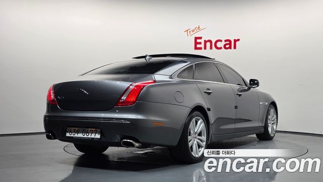 Jaguar XJ 3.0 SC Premium Luxury LWB X351 2015 — фото 2