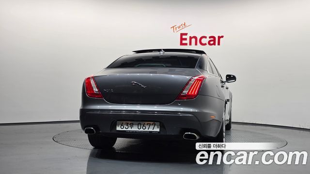 Jaguar XJ 3.0 SC Premium Luxury LWB X351 2015 — фото 4