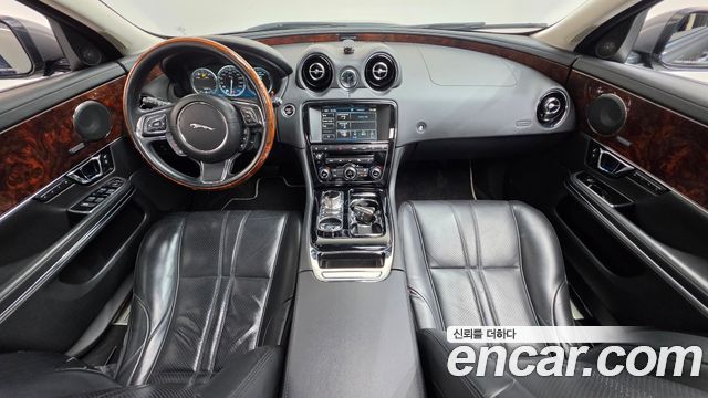 Jaguar XJ 3.0 SC Premium Luxury LWB X351 2015 — фото 7