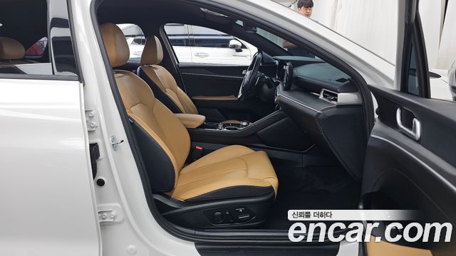 Kia K5 (III) 2.0 Prestige 2023 — фото 11