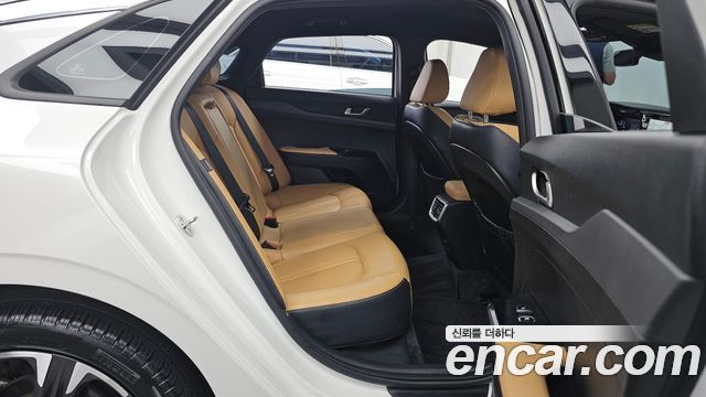 Kia K5 (III) 2.0 Prestige 2023 — фото 12
