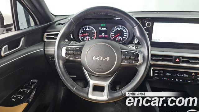Kia K5 (III) 2.0 Prestige 2023 — фото 13