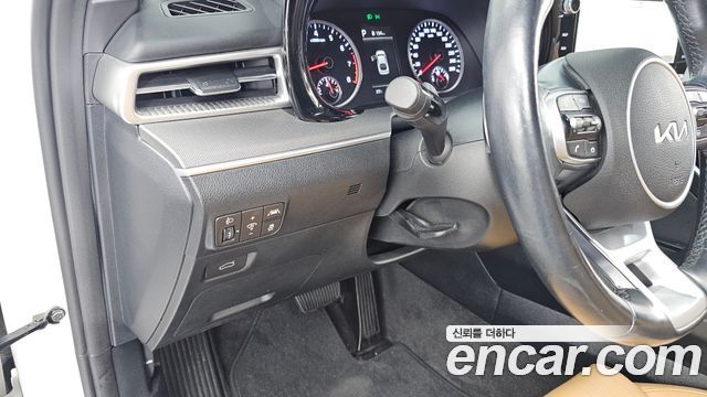 Kia K5 (III) 2.0 Prestige 2023 — фото 27