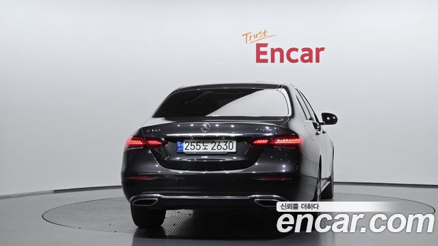 Mercedes-Benz E-Class (W213) E350 4MATIC Avantgarde 2021 — фото 4