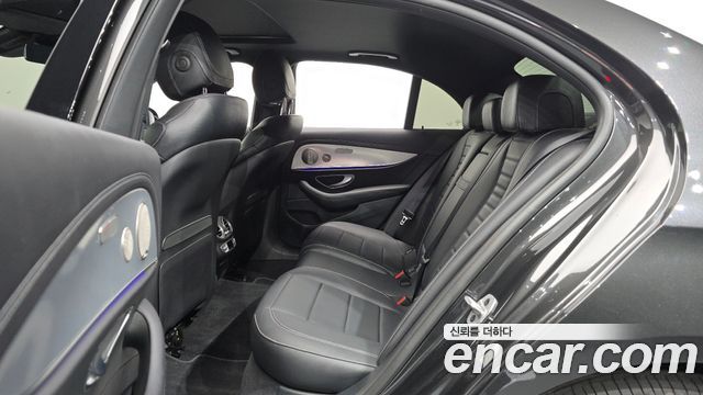 Mercedes-Benz E-Class (W213) E350 4MATIC Avantgarde 2021 — фото 16
