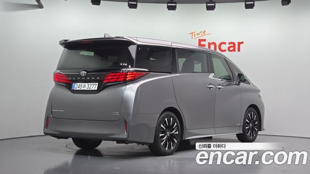 Toyota Alphard (IV) 2.5 HEV Executive AWD 2024 — фото 2