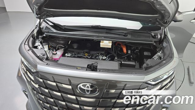Toyota Alphard (IV) 2.5 HEV Executive AWD 2024 — фото 6