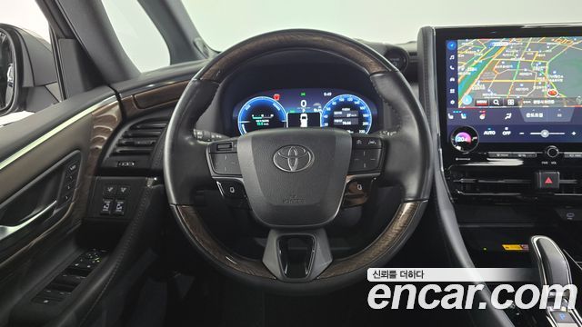 Toyota Alphard (IV) 2.5 HEV Executive AWD 2024 — фото 17