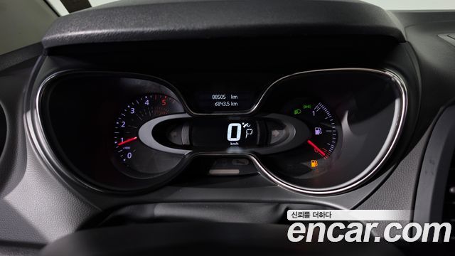 Renault Korea QM3 LE 2018 — фото 8