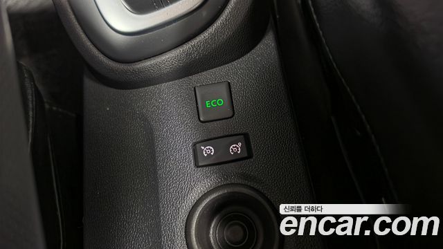 Renault Korea QM3 LE 2018 — фото 16
