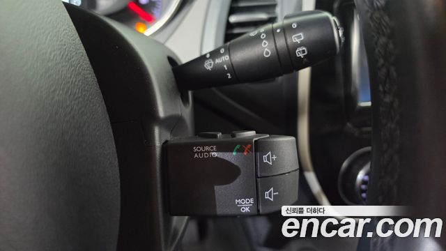 Renault Korea QM3 LE 2018 — фото 17