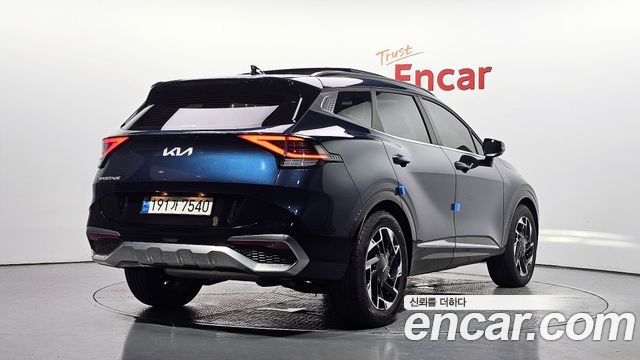 Kia Sportage (V) Gasoline 1.6 Turbo 2WD Signature 2022 — фото 2