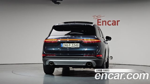 Lincoln Corsair 2.0 Reserve AWD 2020 — фото 4