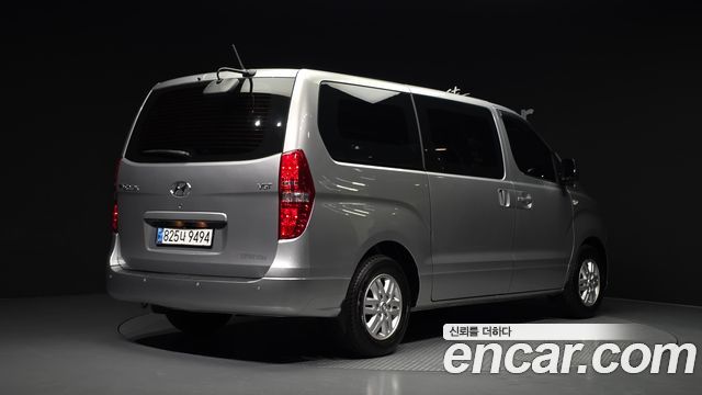 Hyundai Grand Starex Van 3-Seater Smart 2021 — фото 2