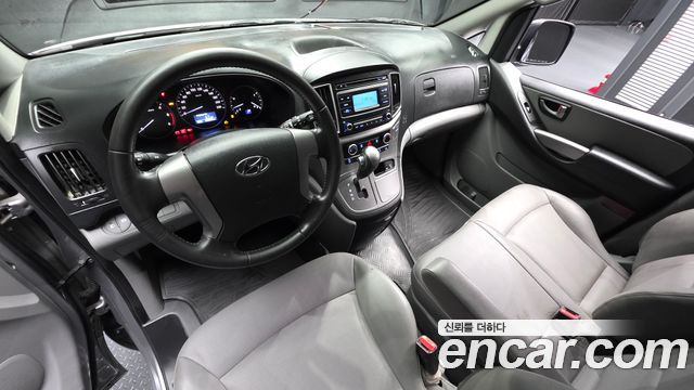 Hyundai Grand Starex Van 3-Seater Smart 2021 — фото 7