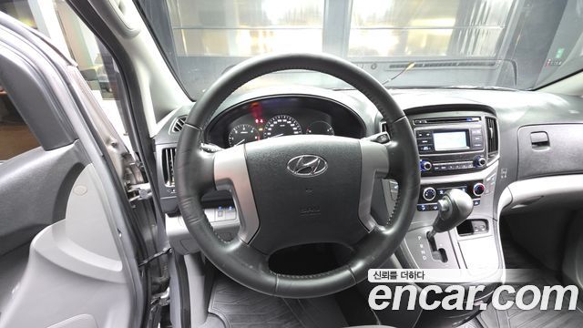 Hyundai Grand Starex Van 3-Seater Smart 2021 — фото 13