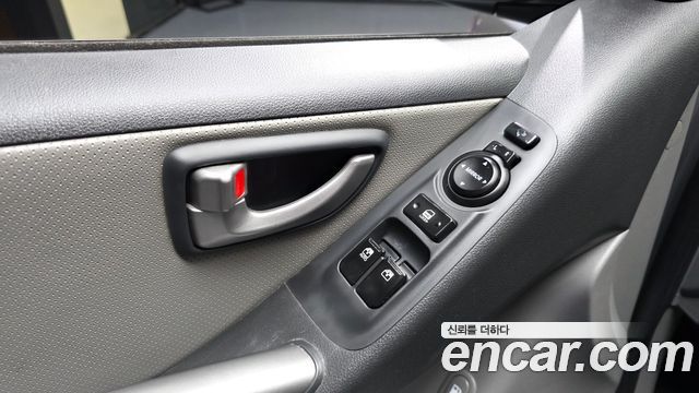 Hyundai Grand Starex Van 3-Seater Smart 2021 — фото 18