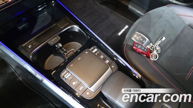 Mercedes-Benz GLB-Class (X247) GLB250 4MATIC 2022 — фото 18