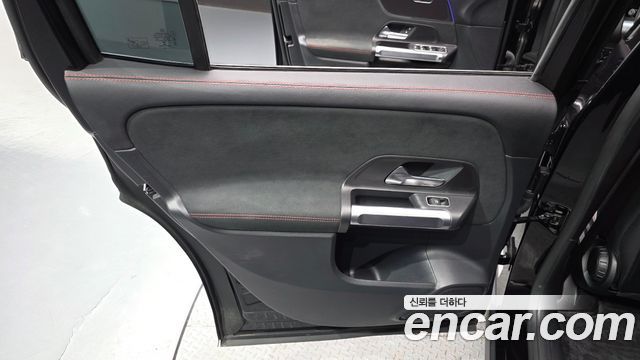 Mercedes-Benz GLB-Class (X247) GLB250 4MATIC 2022 — фото 25