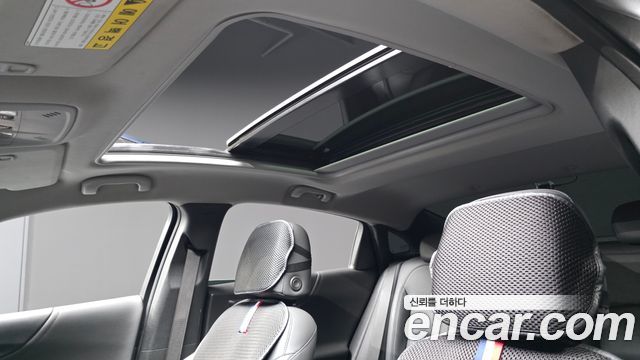 Chevrolet Malibu 2.0 Turbo Premier Special 2019 — фото 17
