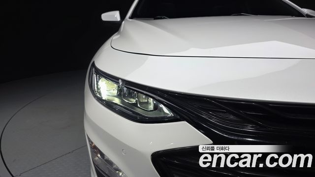 Chevrolet Malibu 2.0 Turbo Premier Special 2019 — фото 22
