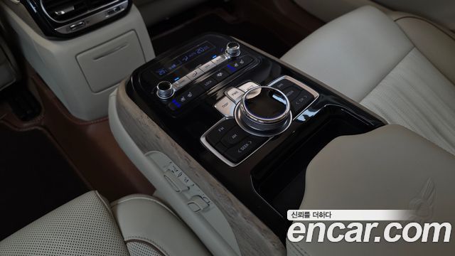 Genesis G90 3.8 AWD Luxury 2021 — фото 19