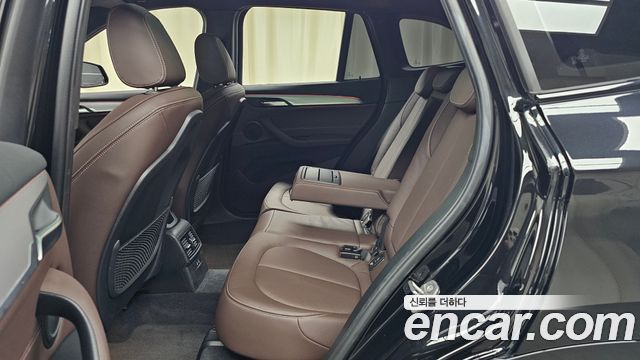 BMW X1 (F48) xDrive 20i M Sport 2022 — фото 12