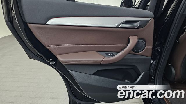 BMW X1 (F48) xDrive 20i M Sport 2022 — фото 25