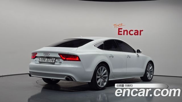 Audi A7 50 TFSI Quattro Dynamic 4G 2015 — фото 2