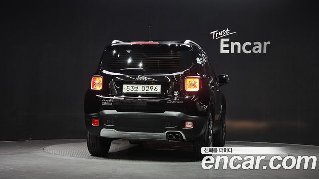 Jeep Renegade 2.0 Diesel Limited AWD 2016 — фото 4