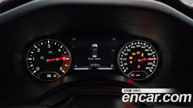 Jeep Renegade 2.0 Diesel Limited AWD 2016 — фото 8