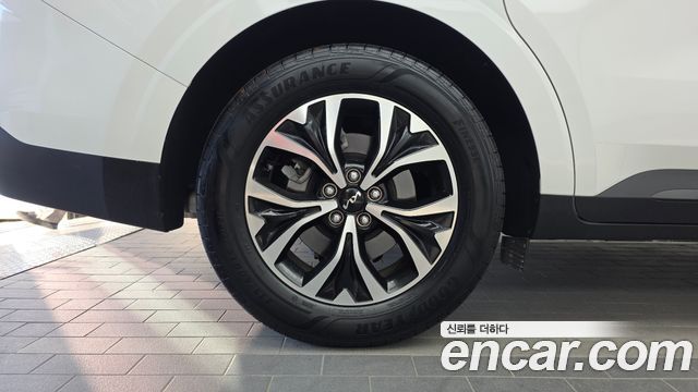 Kia Carnival (IV) Gasoline 9-Seater Prestige 2023 — фото 5
