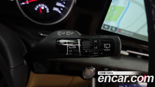 Kia Carnival (IV) Gasoline 9-Seater Prestige 2023 — фото 29