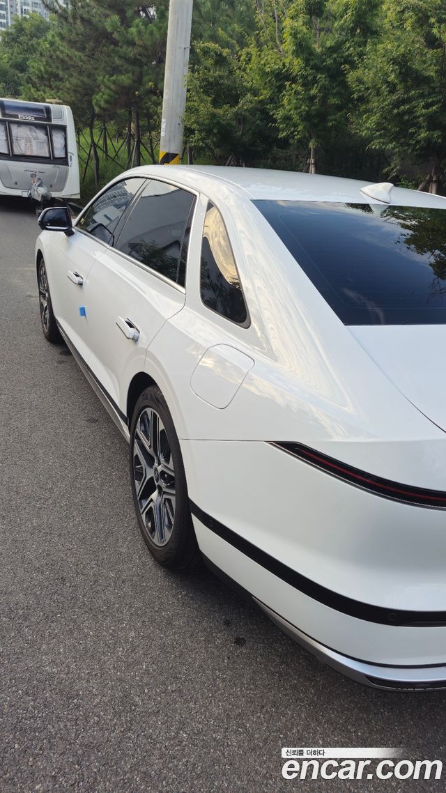 Hyundai Grandeur (GN7) 2,5 Gasoline 2WD Exclusive 2025 — фото 2