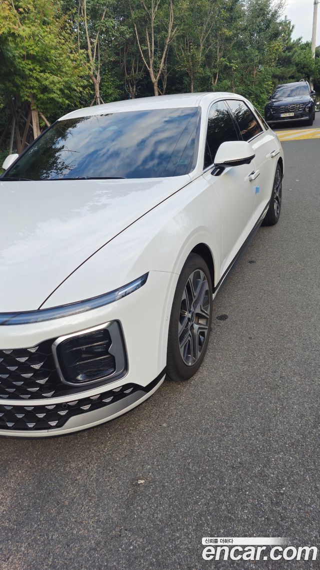 Hyundai Grandeur (GN7) 2,5 Gasoline 2WD Exclusive 2025 — фото 3