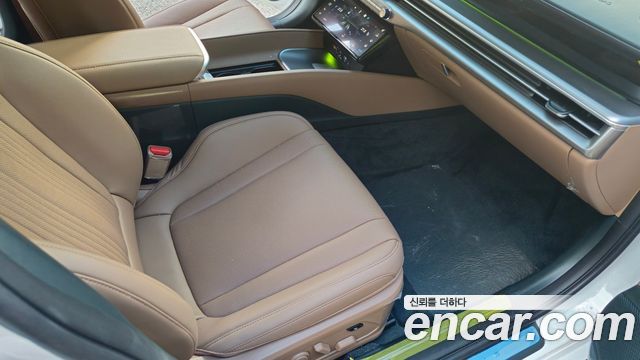 Hyundai Grandeur (GN7) 2,5 Gasoline 2WD Exclusive 2025 — фото 6