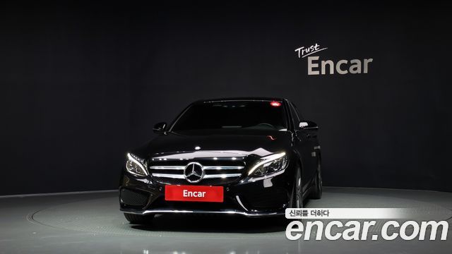 Mercedes-Benz C-Class (W205) C200 AMG Line 2017 — фото 3