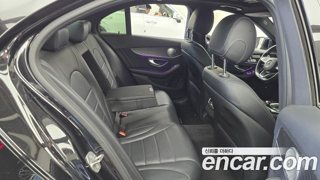 Mercedes-Benz C-Class (W205) C200 AMG Line 2017 — фото 11