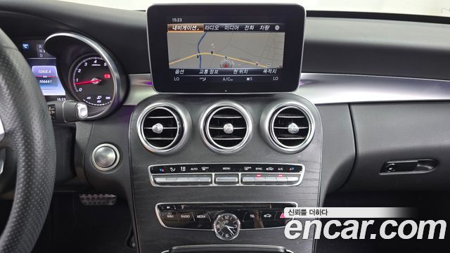 Mercedes-Benz C-Class (W205) C200 AMG Line 2017 — фото 13