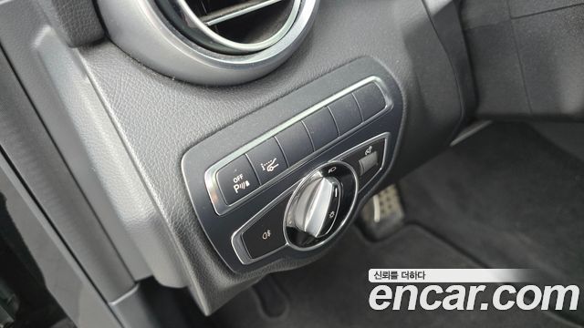 Mercedes-Benz C-Class (W205) C200 AMG Line 2017 — фото 18