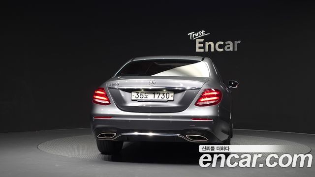 Mercedes-Benz E-Class (W213) E300 AMG Line 2018 — фото 4