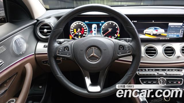 Mercedes-Benz E-Class (W213) E300 AMG Line 2018 — фото 13